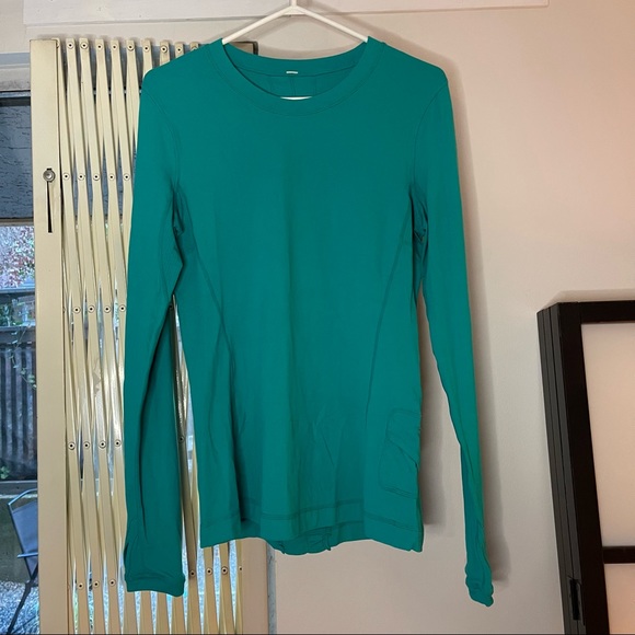 Lululemon long sleeve - Picture 1 of 3